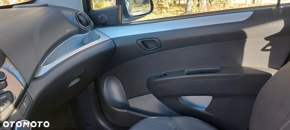 Chevrolet Spark 1.0 - 10