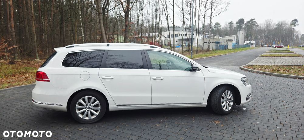 Volkswagen Passat 2.0 TDI DPF DSG Trendline - 3