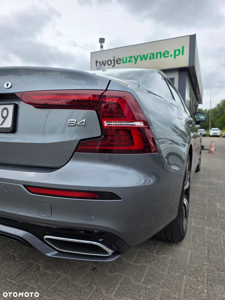 Volvo S60 B4 B R-Design - 12