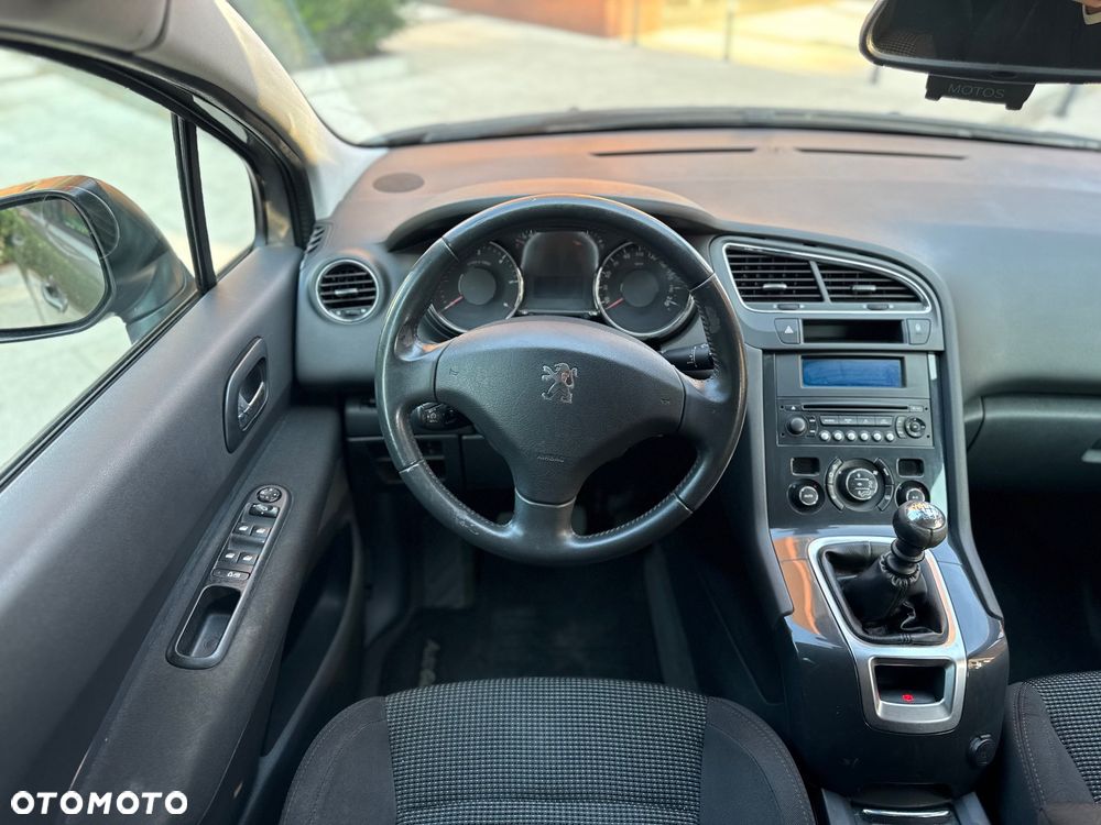Peugeot 5008 - 14