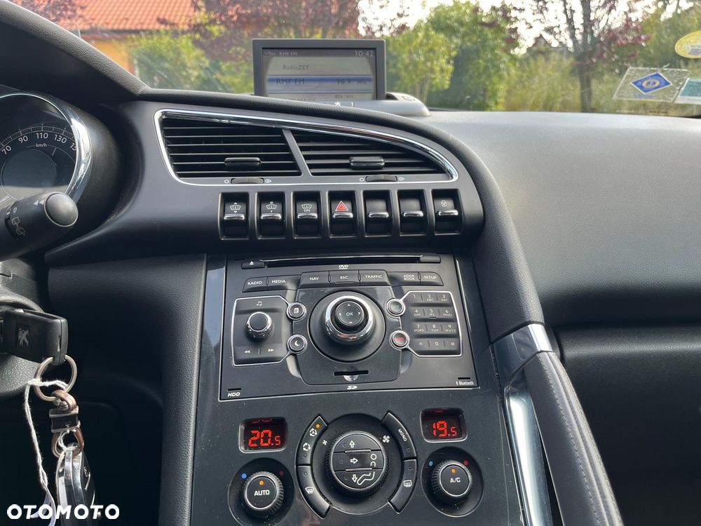 Peugeot 3008 Hybrid4 - 20