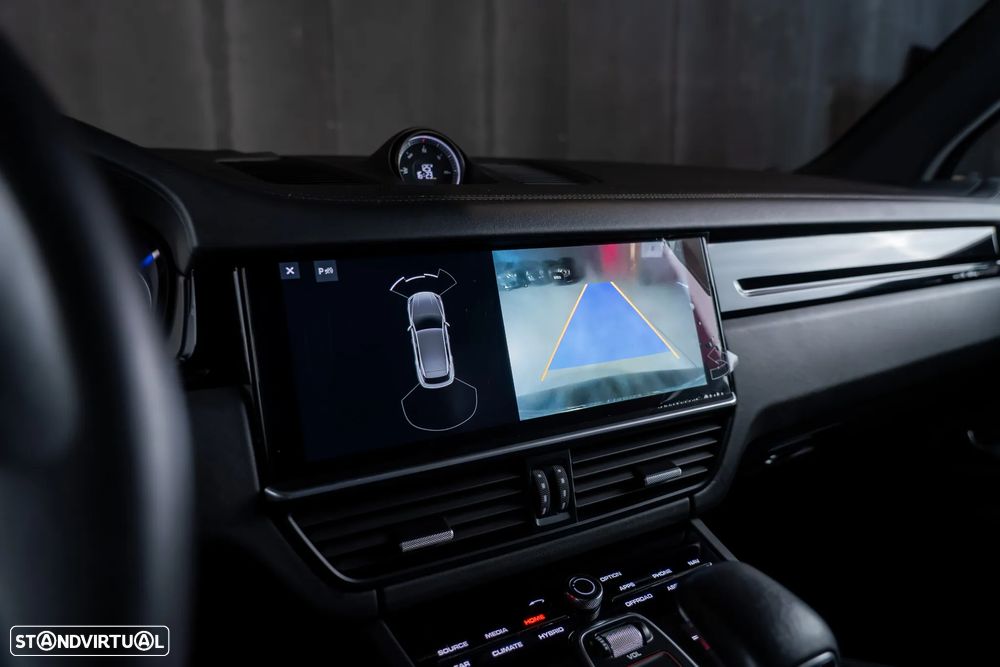 Porsche Cayenne - 20