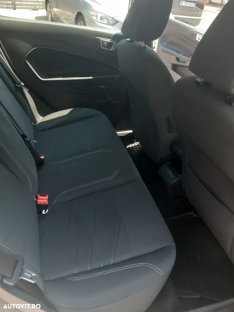 Ford Fiesta - 7