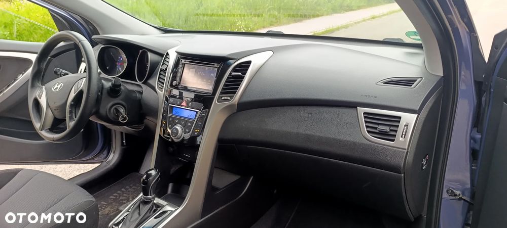 Hyundai i30 1.6 GDI Comfort - 12