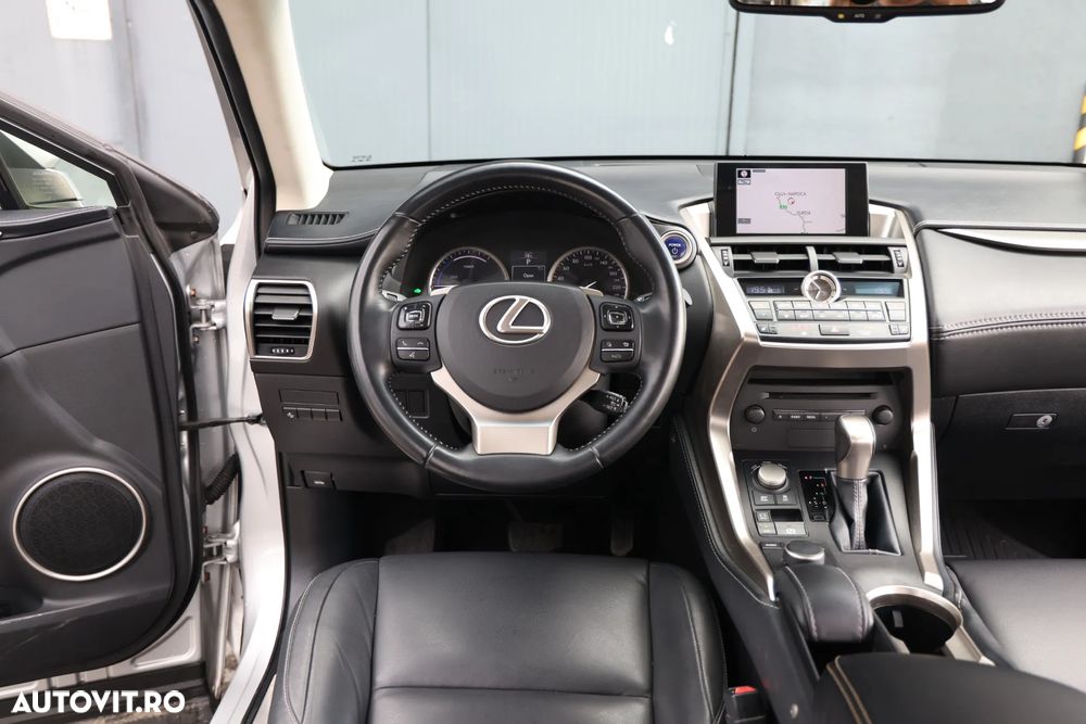 Lexus Seria NX 300h - 6