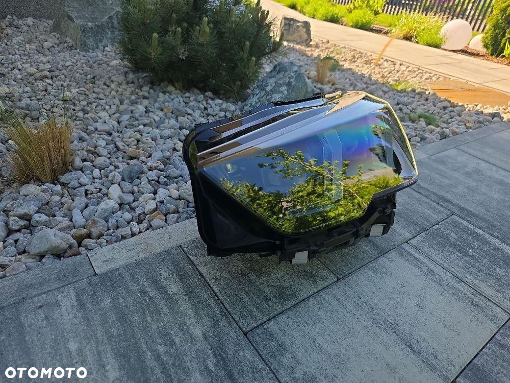 BMW X2 U10 Lampa lewa przód Full Led Adaptive Shadow Line 5A77EC7-05 Czarna - 3