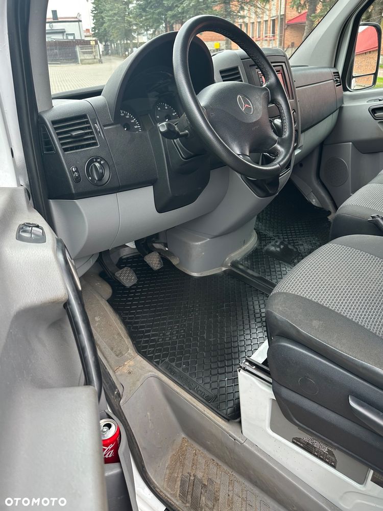 Mercedes-Benz Sprinter - 10