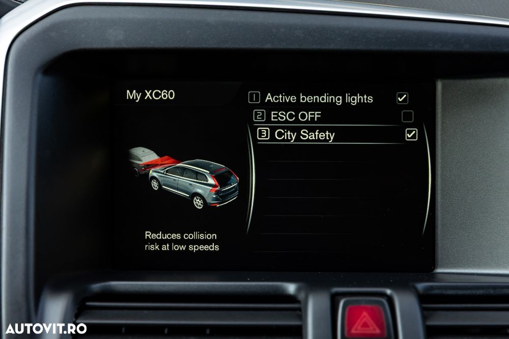 Volvo XC 60 D4 AWD Geartronic Summum - 12