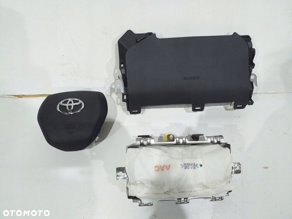 TOYOTA RAV 4 IV USA 20R AIRBAG KIEROWCY BOK KOLANO - 1