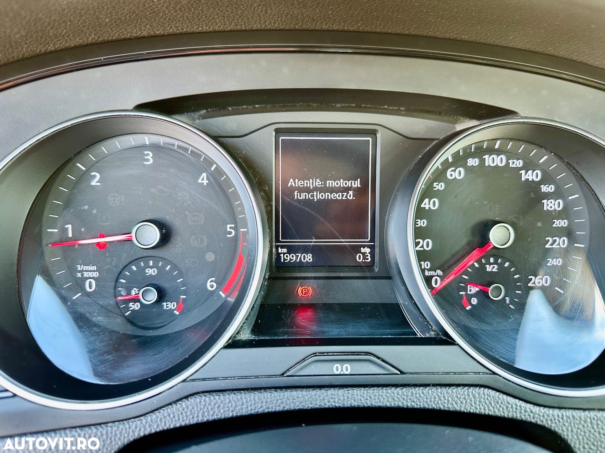 Volkswagen Passat 2.0 TDI Comfortline - 6