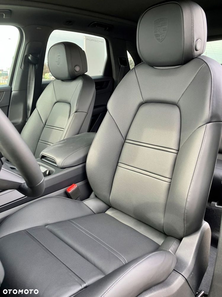 Porsche Cayenne - 19