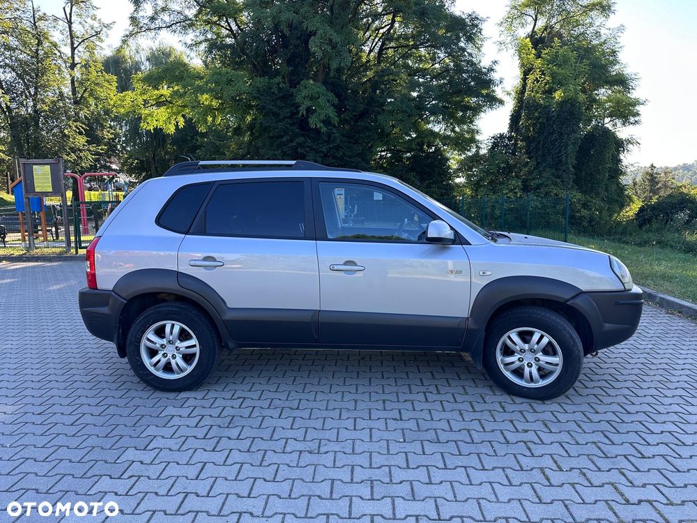 Hyundai Tucson 2.0 CRDi VGT 4WD GLS - 3