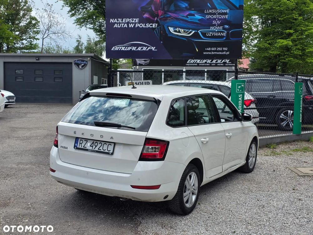 Skoda Fabia 1.0 Ambition - 11