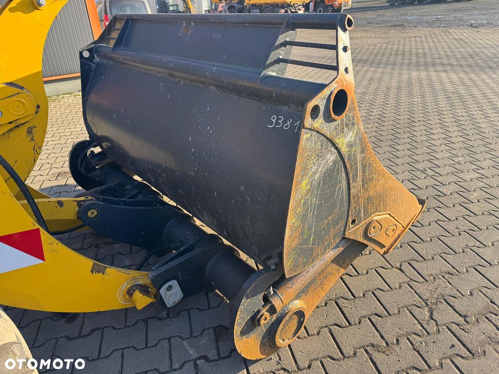 Komatsu WA100M-8E0 ŁADOWARKA KOŁOWA - 15