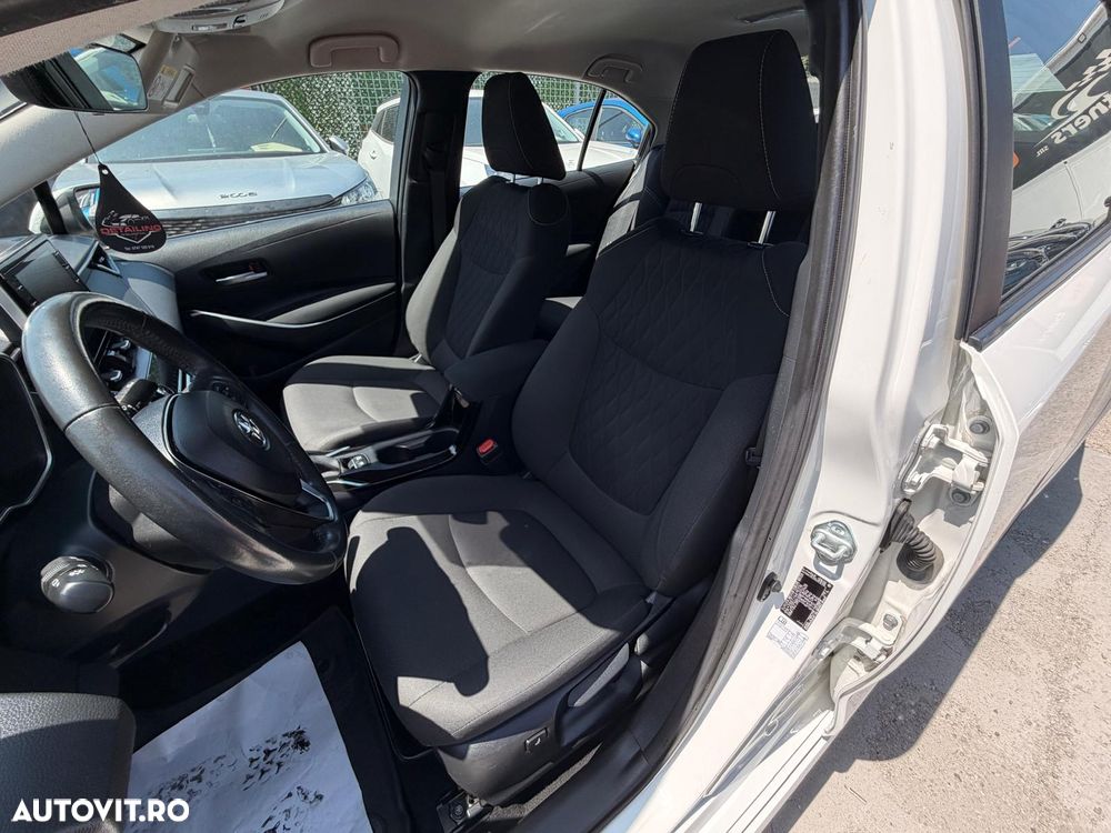 Toyota Corolla 1.8 HSD Dynamic - 16