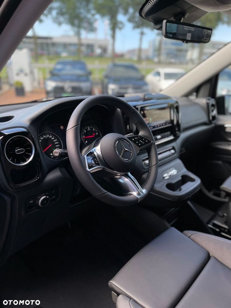 Mercedes-Benz Vito - 9