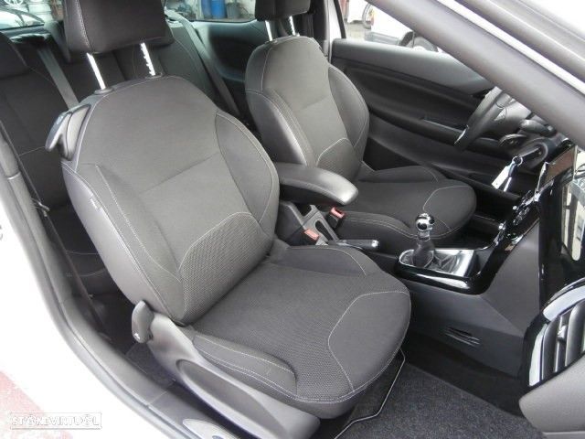 Citroën DS3 1.6 e-HDi So Chic 95g - 31