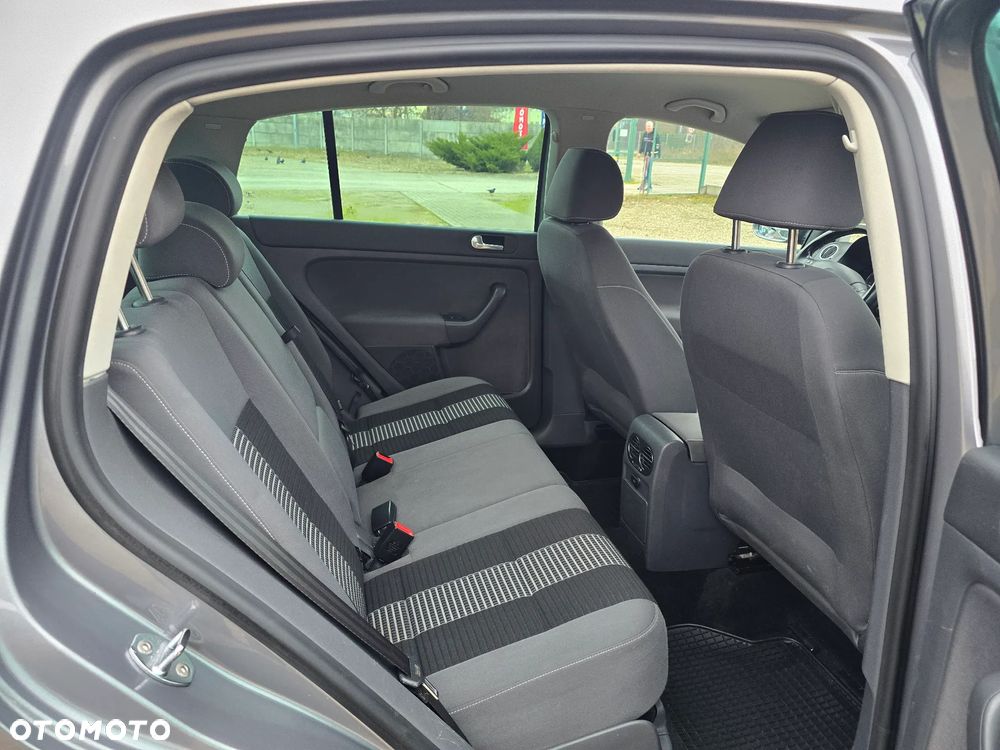 Volkswagen Golf 1.6 United - 13