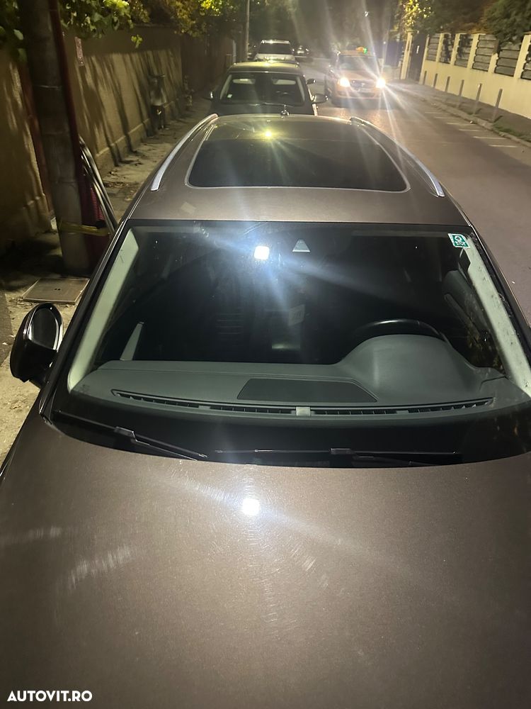 Volkswagen Passat Variant 2.0 TDI DSG Highline - 9