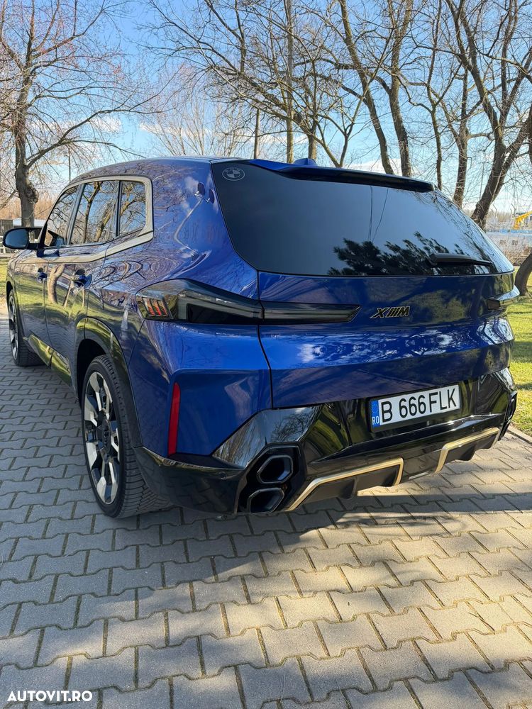 BMW XM - 7