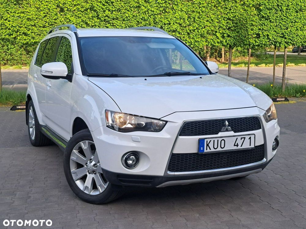 Mitsubishi Outlander - 1