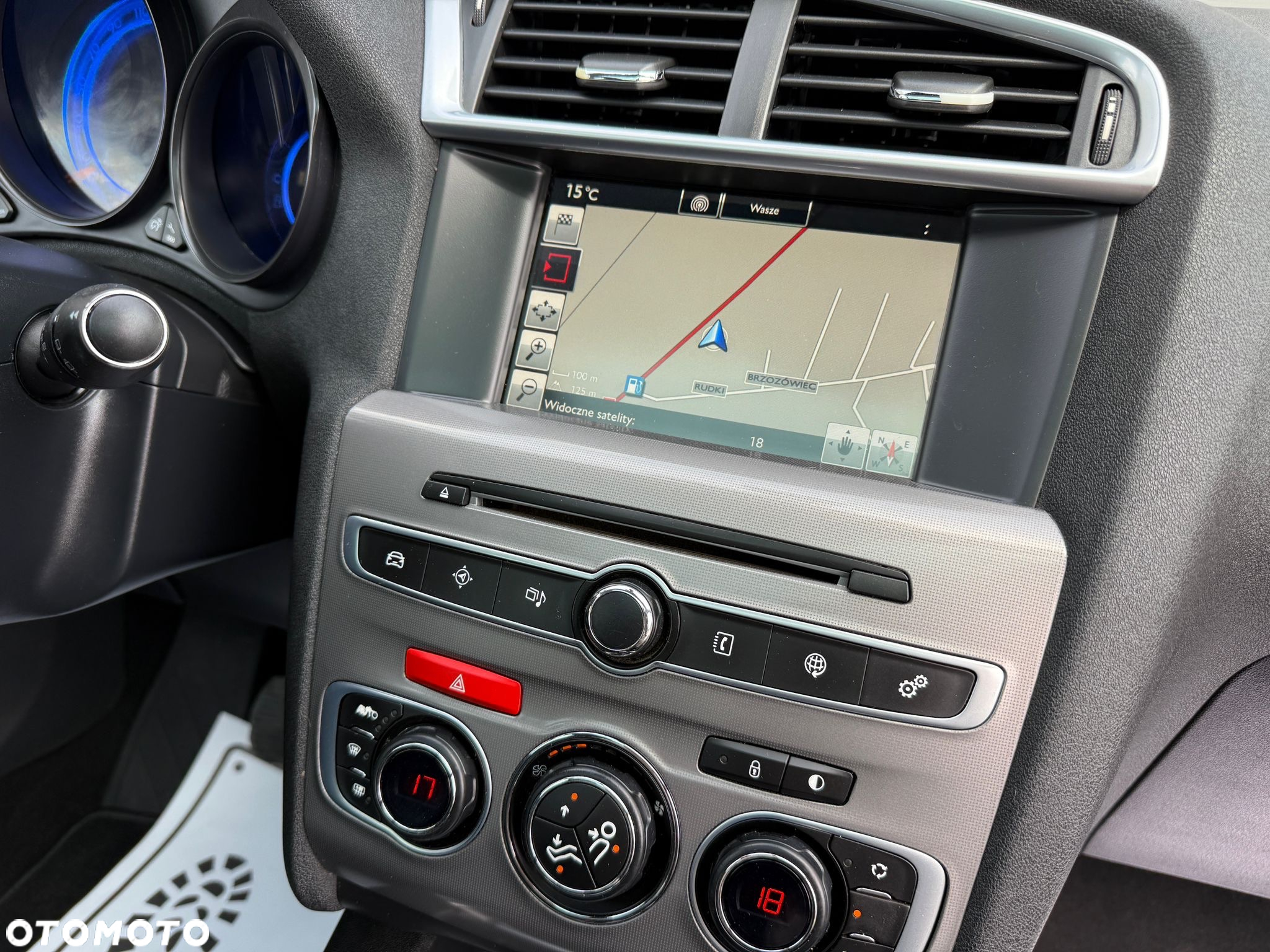 Citroën C4 PureTech e-THP 130 Exclusive - 8