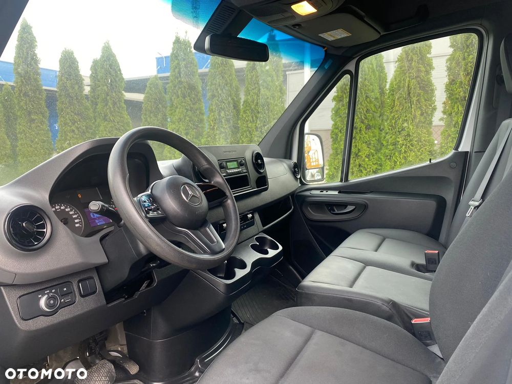 Mercedes-Benz sprinter - 9