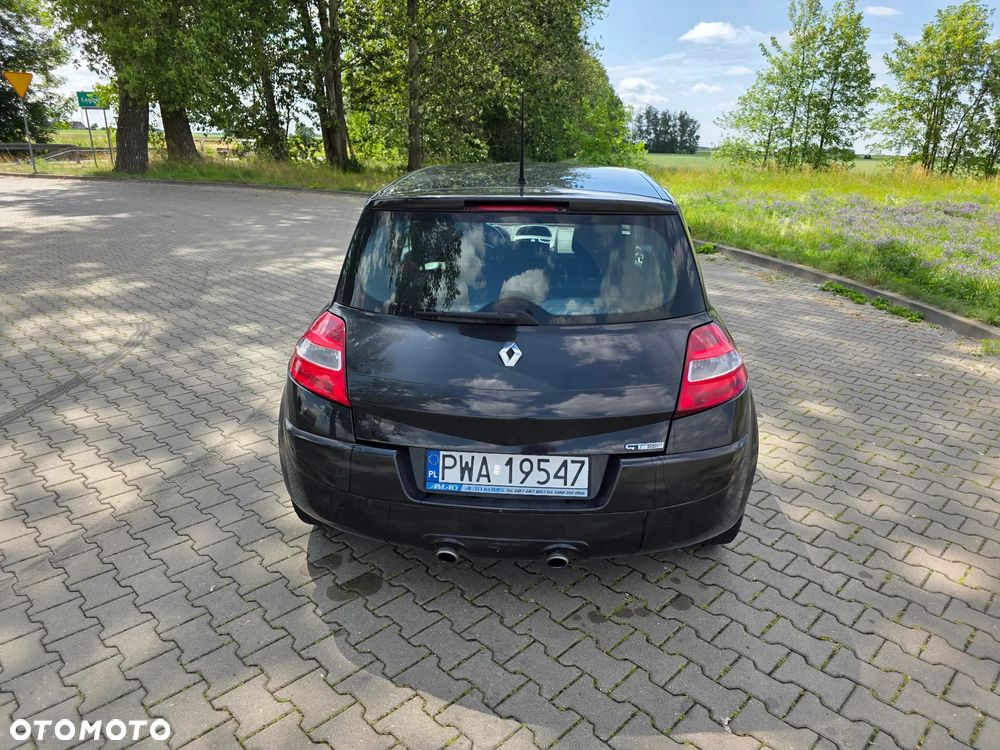 Renault Megane 2.0 dCi GT - 4
