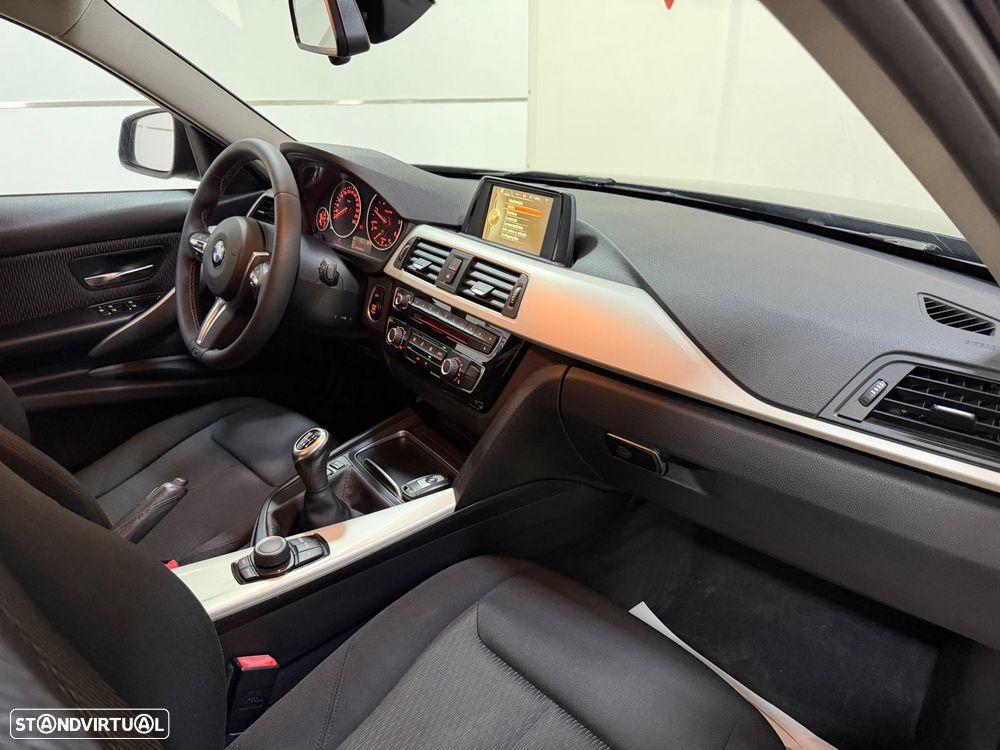 BMW 316 d Line Sport - 45