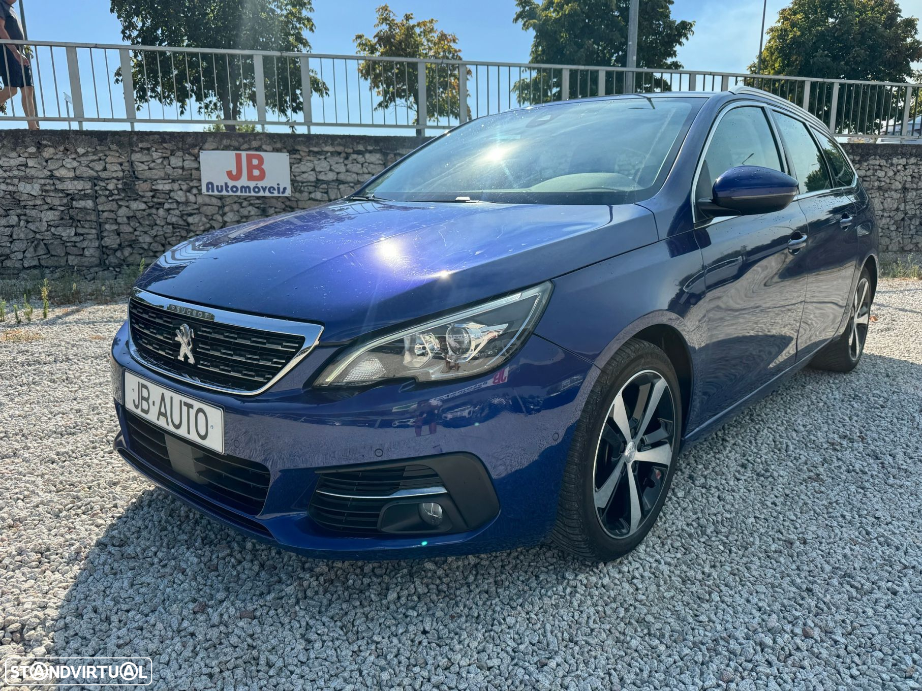 Peugeot 308 SW 1.5 BlueHDi Allure EAT8 - 3