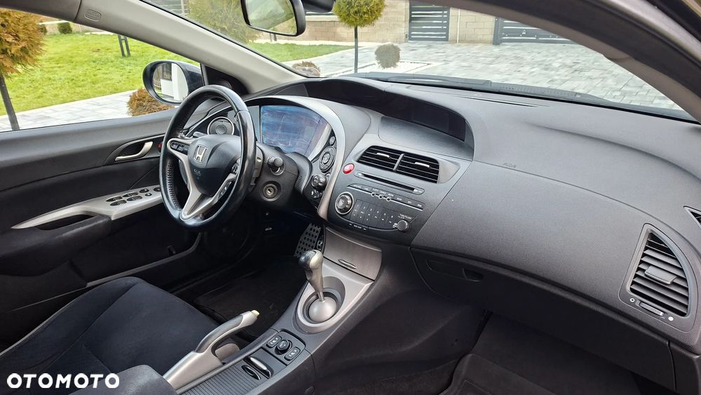 Honda Civic 1.8 Executive - 12