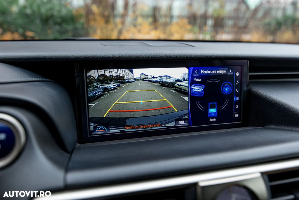 Lexus Seria IS 300h Luxury Line - 16