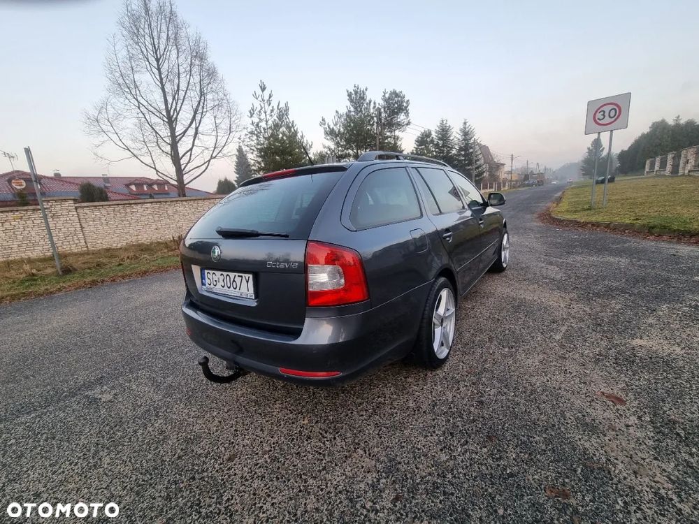 Skoda Octavia 1.8 TSI FAMILY - 10