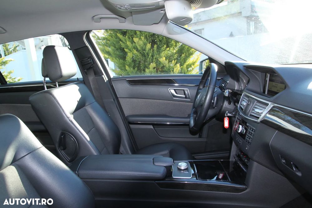 Mercedes-Benz E 250 CDI 4MATIC Aut. - 12