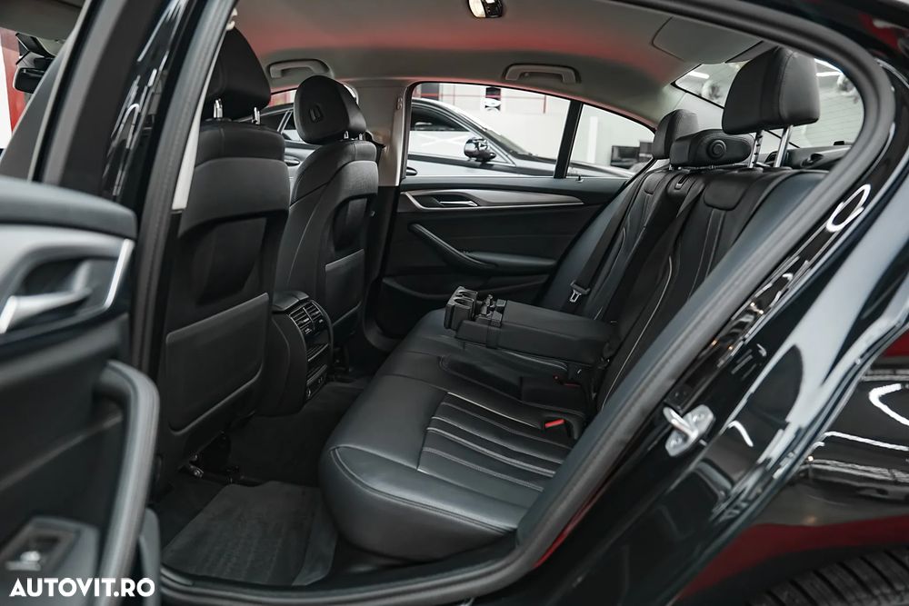 BMW Seria 5 520i Aut. Sport Line - 6