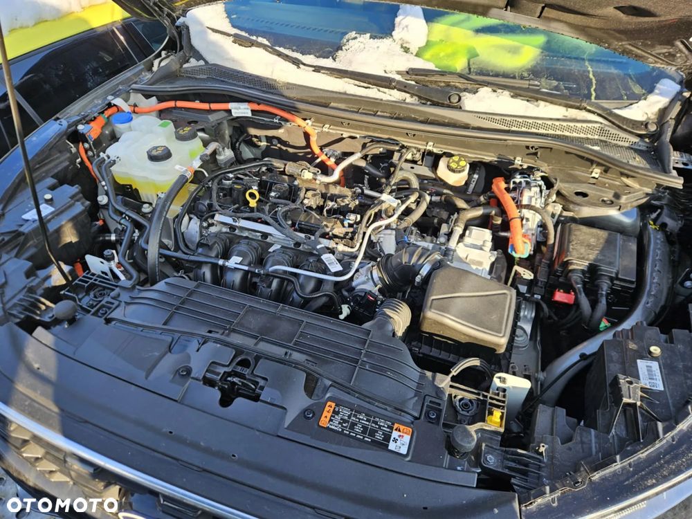 Ford Kuga 2.5 Duratec FHEV ST-LINE X - 11