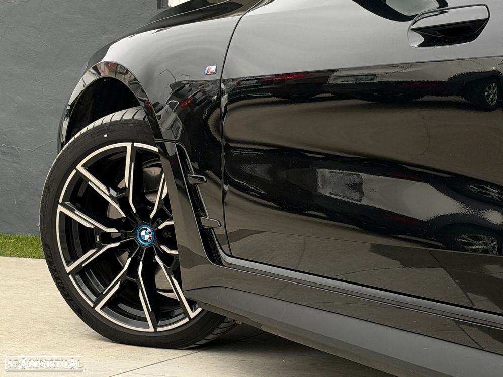 BMW i4 eDrive40 Pack Desportivo M - 21
