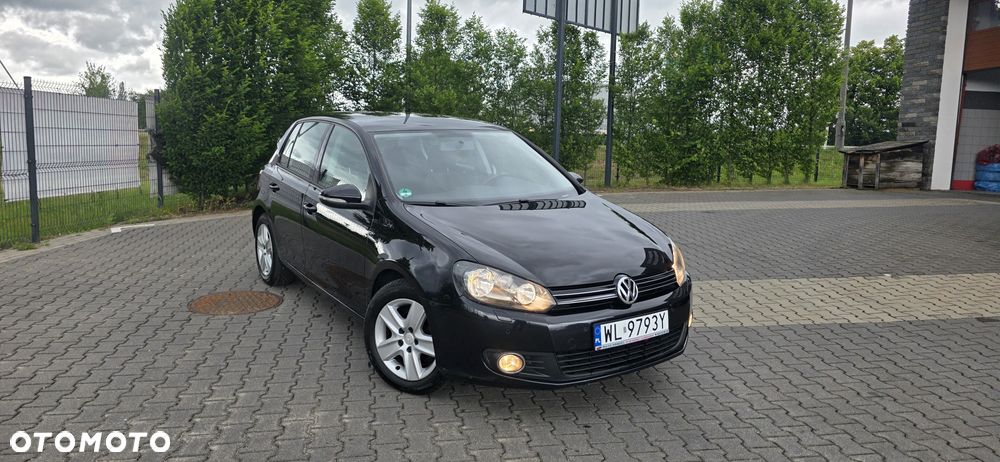 Volkswagen Golf - 1