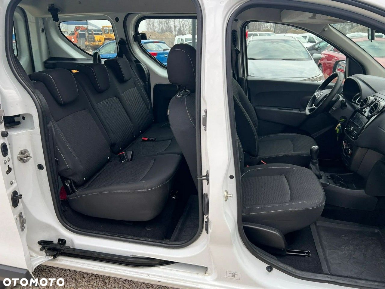 Dacia Dokker - 4