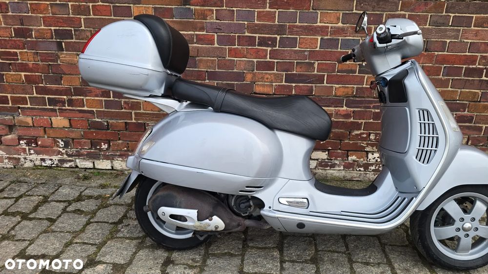 Piaggio Vespa - 28
