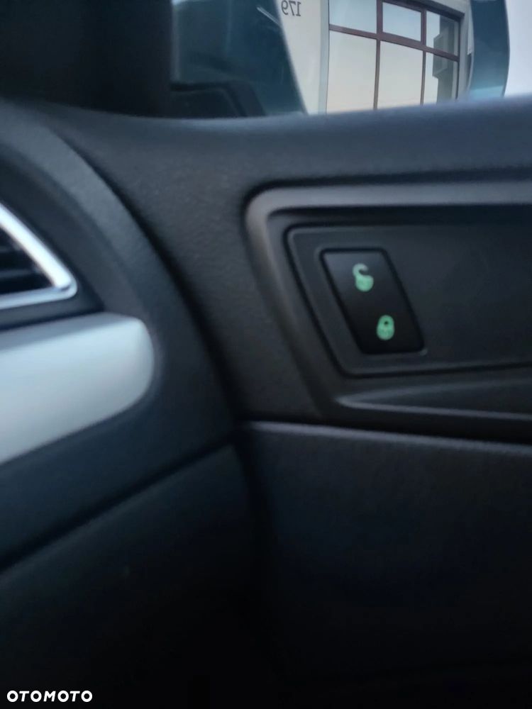 Skoda Superb 2.0 TDI Exclusive - 28