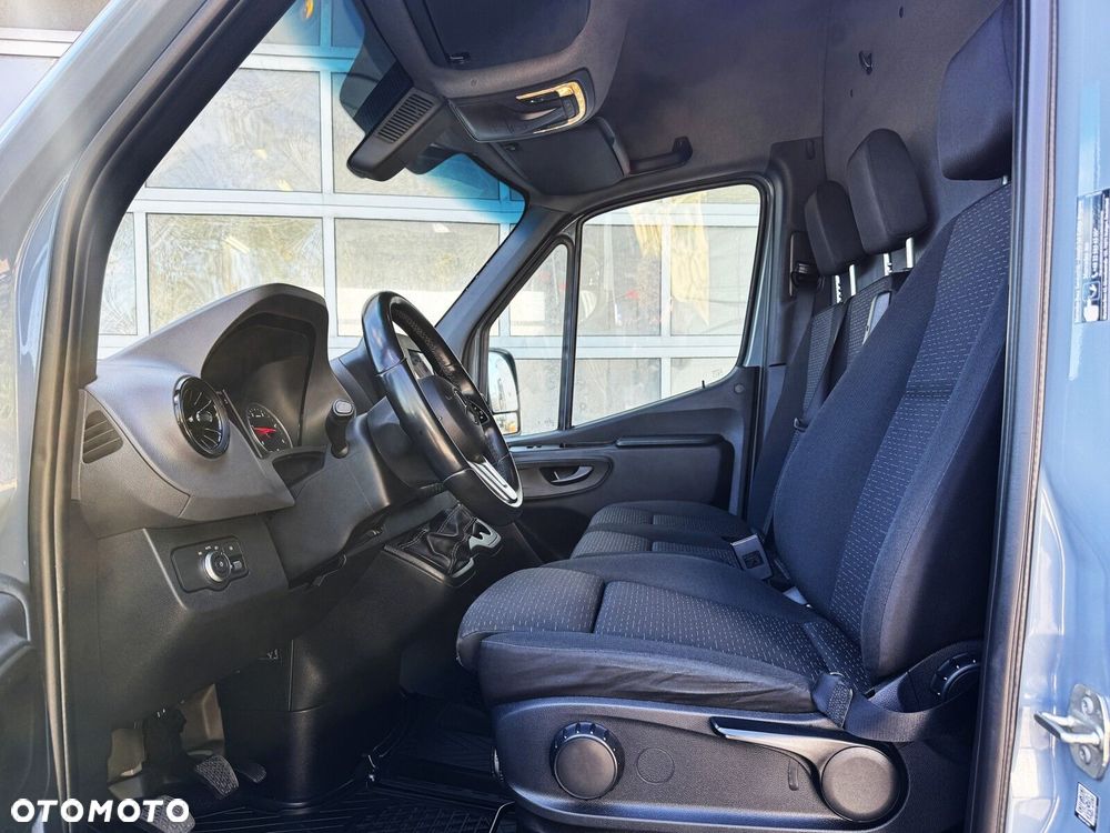 Mercedes-Benz Sprinter - 7