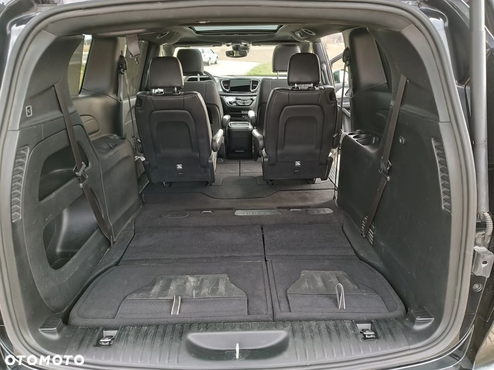 Chrysler Pacifica - 14