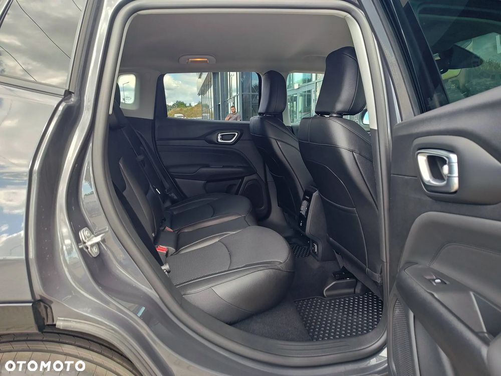 Jeep Compass 1.5 T4 mHEV Summit FWD S&S DCT - 12