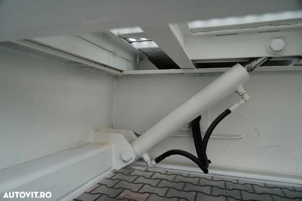 Castera REMORCA AUTO AMC CASTERA / ÎNCĂRCARE JOSĂ / 13,7 M / REDUCERE HIDRAULICĂ / REDUCERE HIDRAULICĂ / AX DE DIRECȚIE / TROLIU - 27
