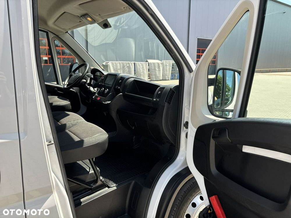Opel Movano - 13