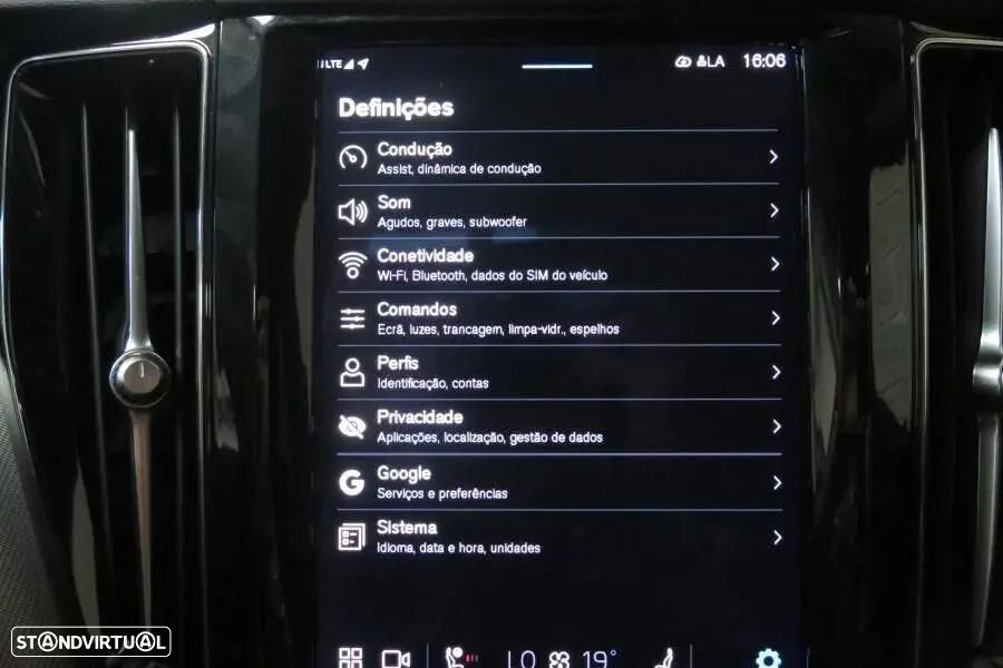 Volvo XC 60 2.0 T6 PHEV Ultimate Dark AWD - 14