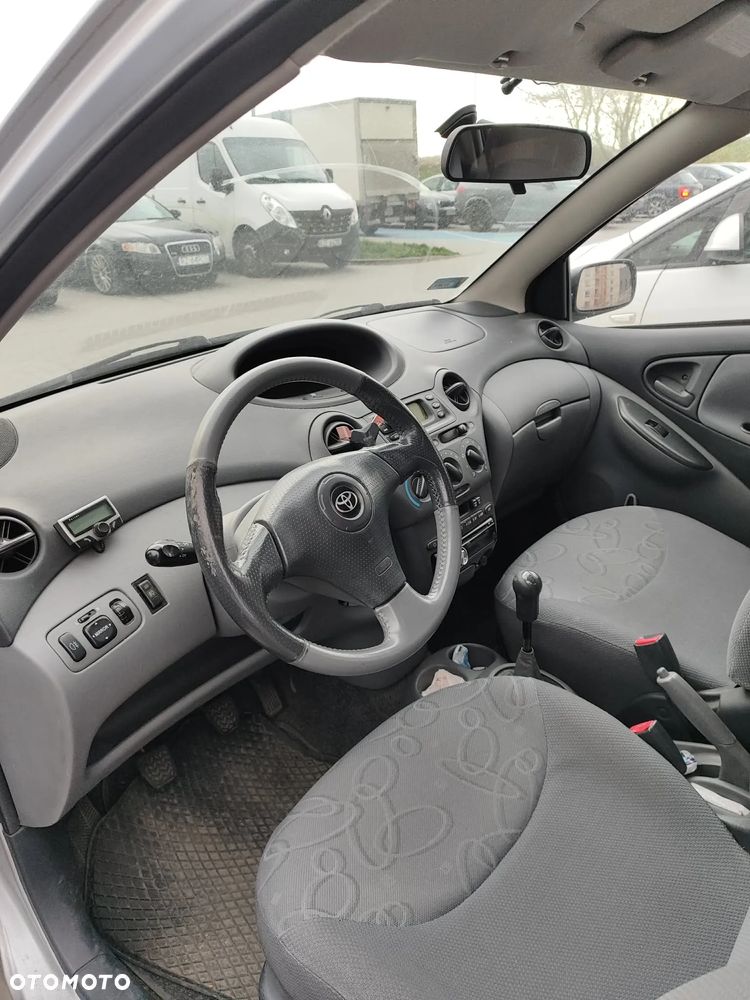 Toyota Yaris 1.3 Luna - 7