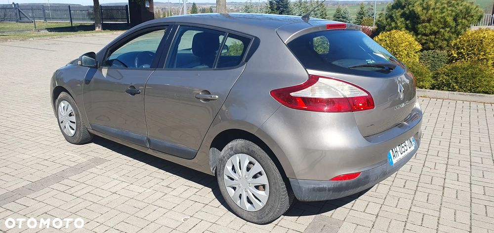 Renault Megane 1.5 dCi Authentique - 4