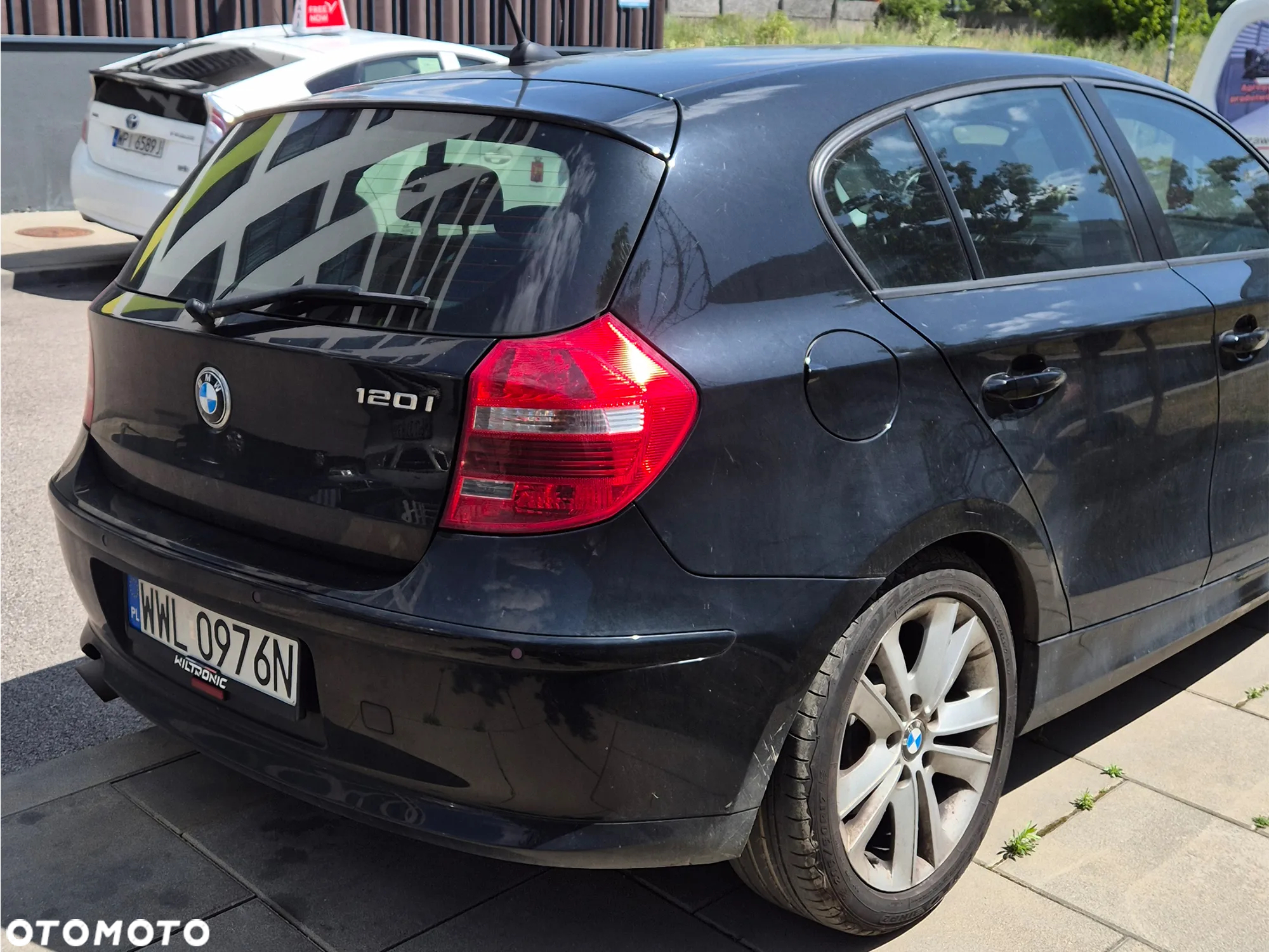 BMW Seria 1 120i - 8